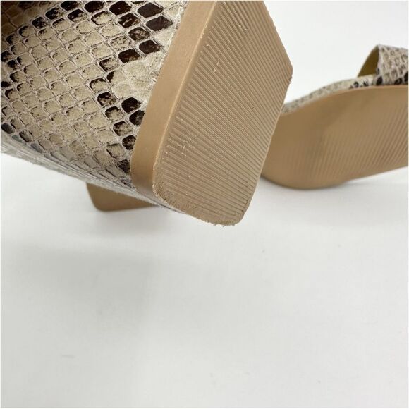 RAID Snake Print Ankle Strap Chunky Heel Sandals Sz 7.5 M - Picture 10 of 12